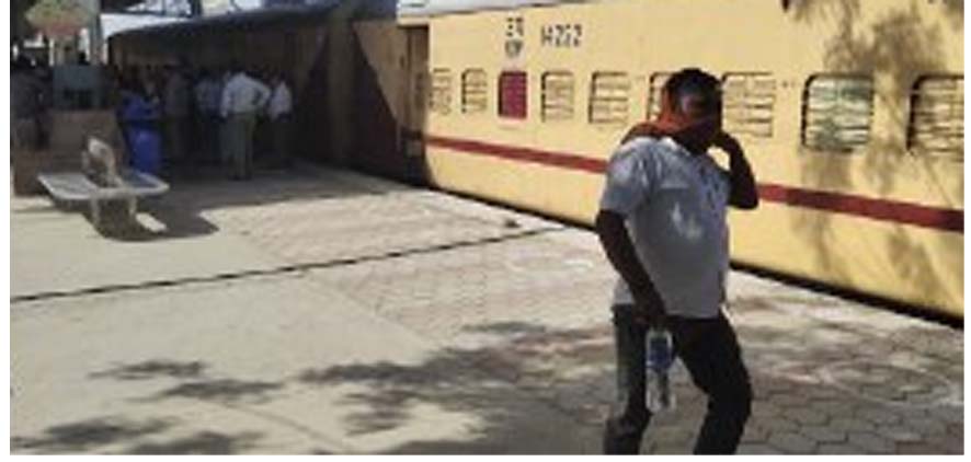 This special train arrived in Jalore's migrants stranded in Andhra